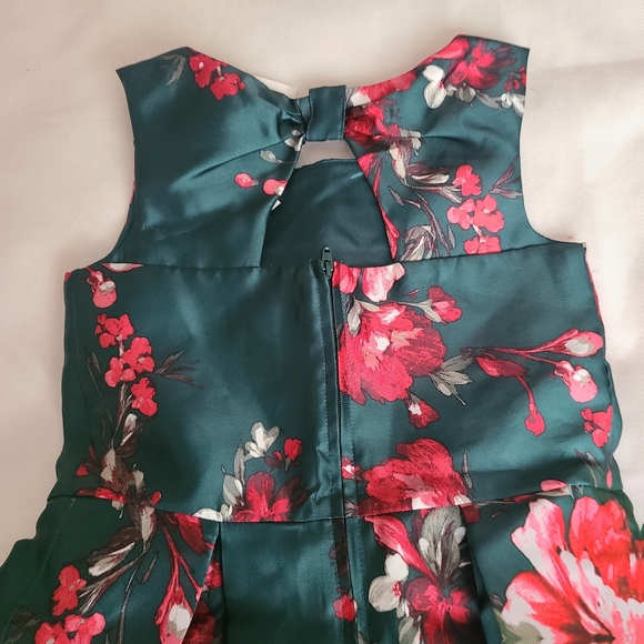 The Children's Place Girls Sleeveless Pleated Floral Dress with Back Cutout - Picture 4 of 7